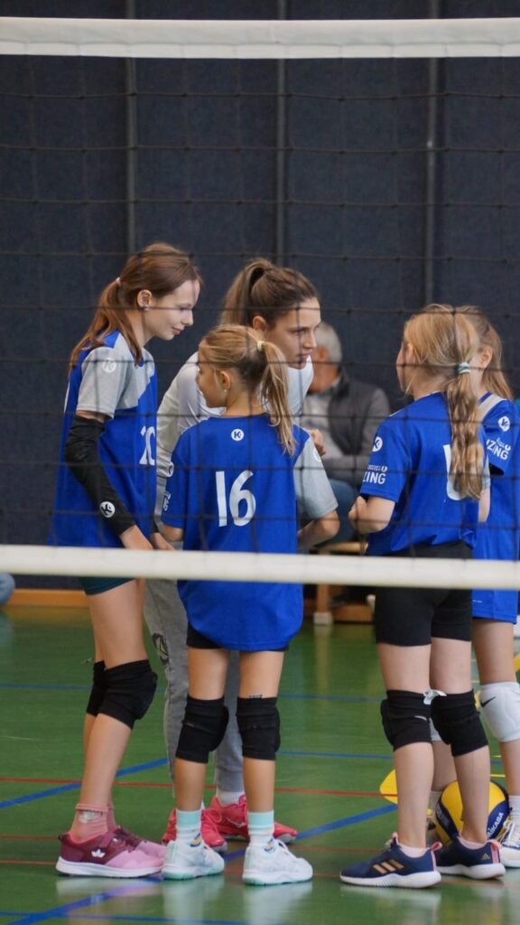 Erfolgreicher Saisonstart in die u13-Saison der SU inzingvolleys